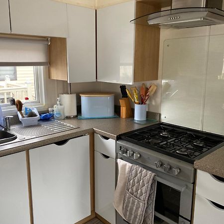 Haggerston Lola The Lodge And Betty The Van Cheswick  المظهر الخارجي الصورة